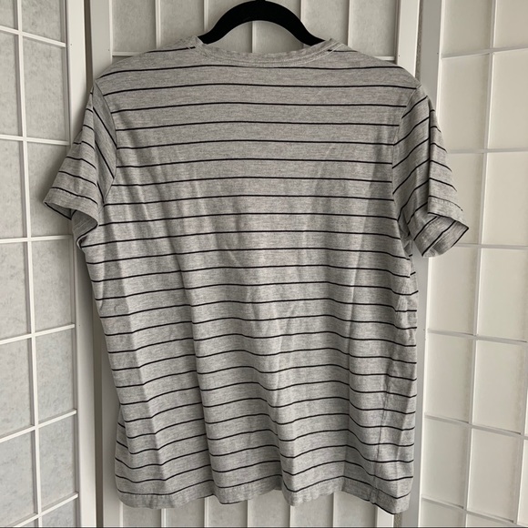 H&M gray and black striped crew neck t-shirt - Picture 2 of 3